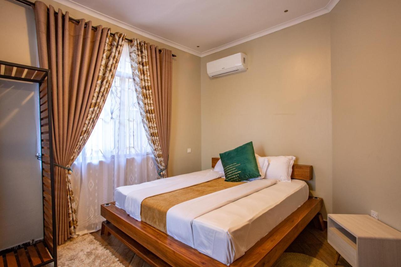 מושי Kinga Homes Boutique Hotel מראה חיצוני תמונה