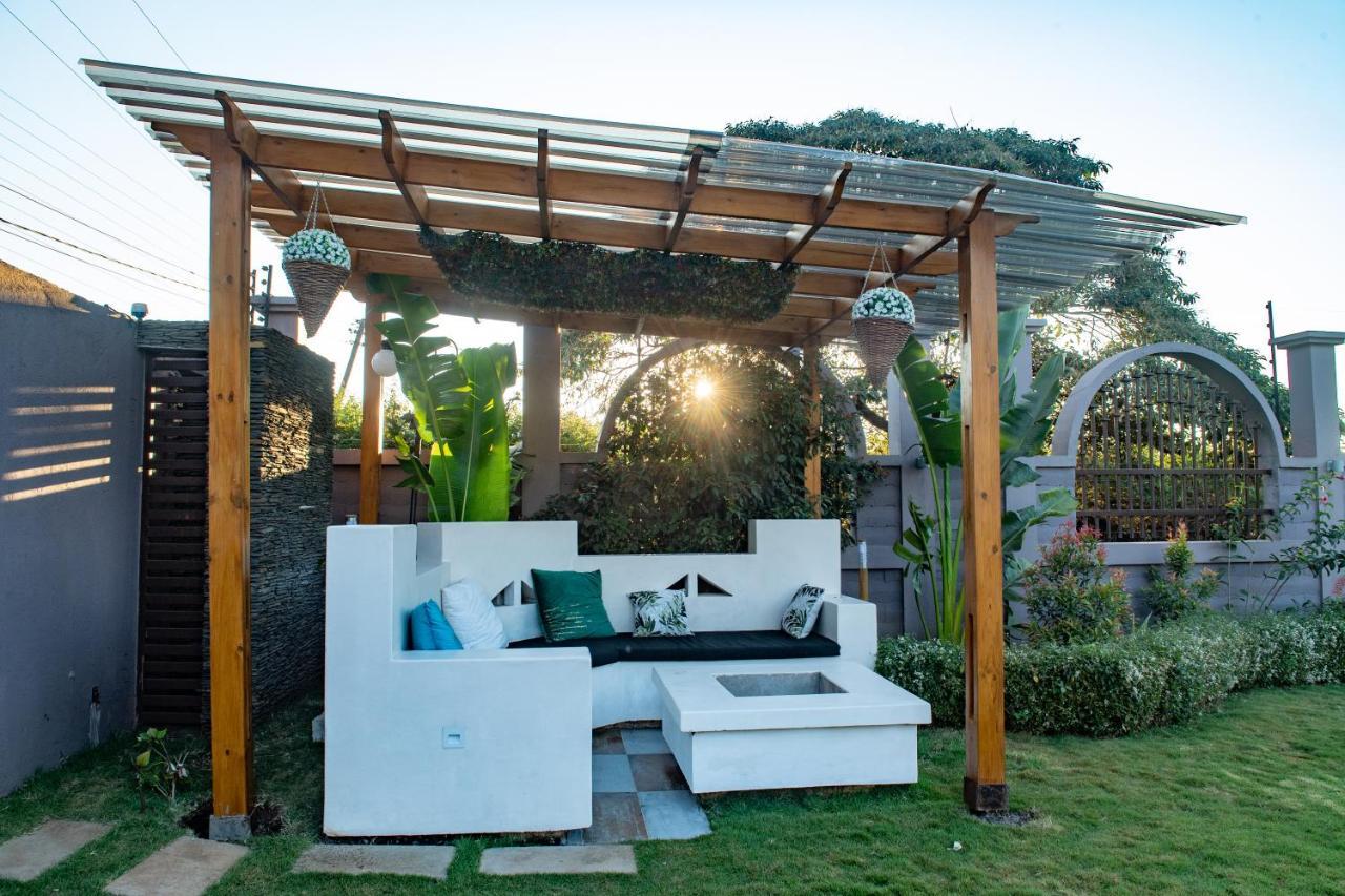 מושי Kinga Homes Boutique Hotel מראה חיצוני תמונה