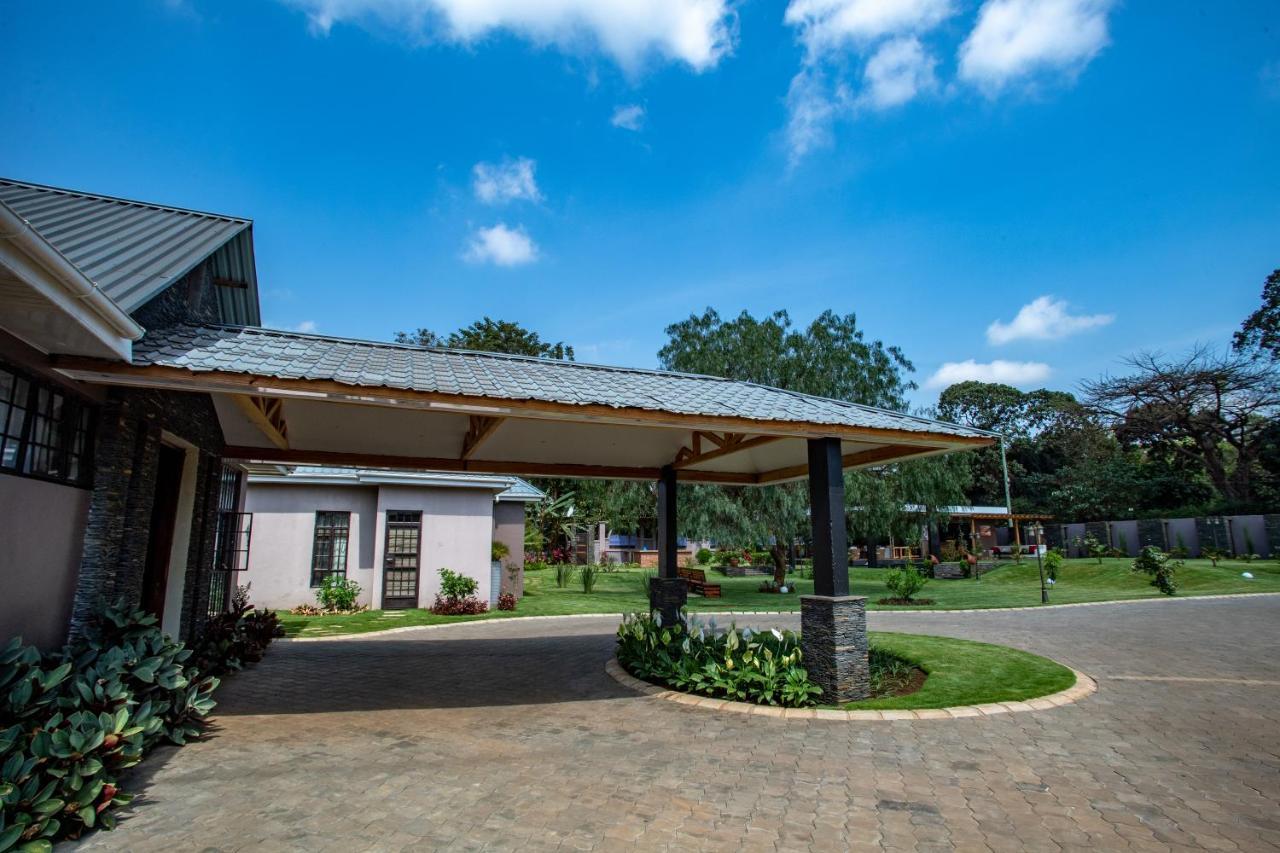 מושי Kinga Homes Boutique Hotel מראה חיצוני תמונה