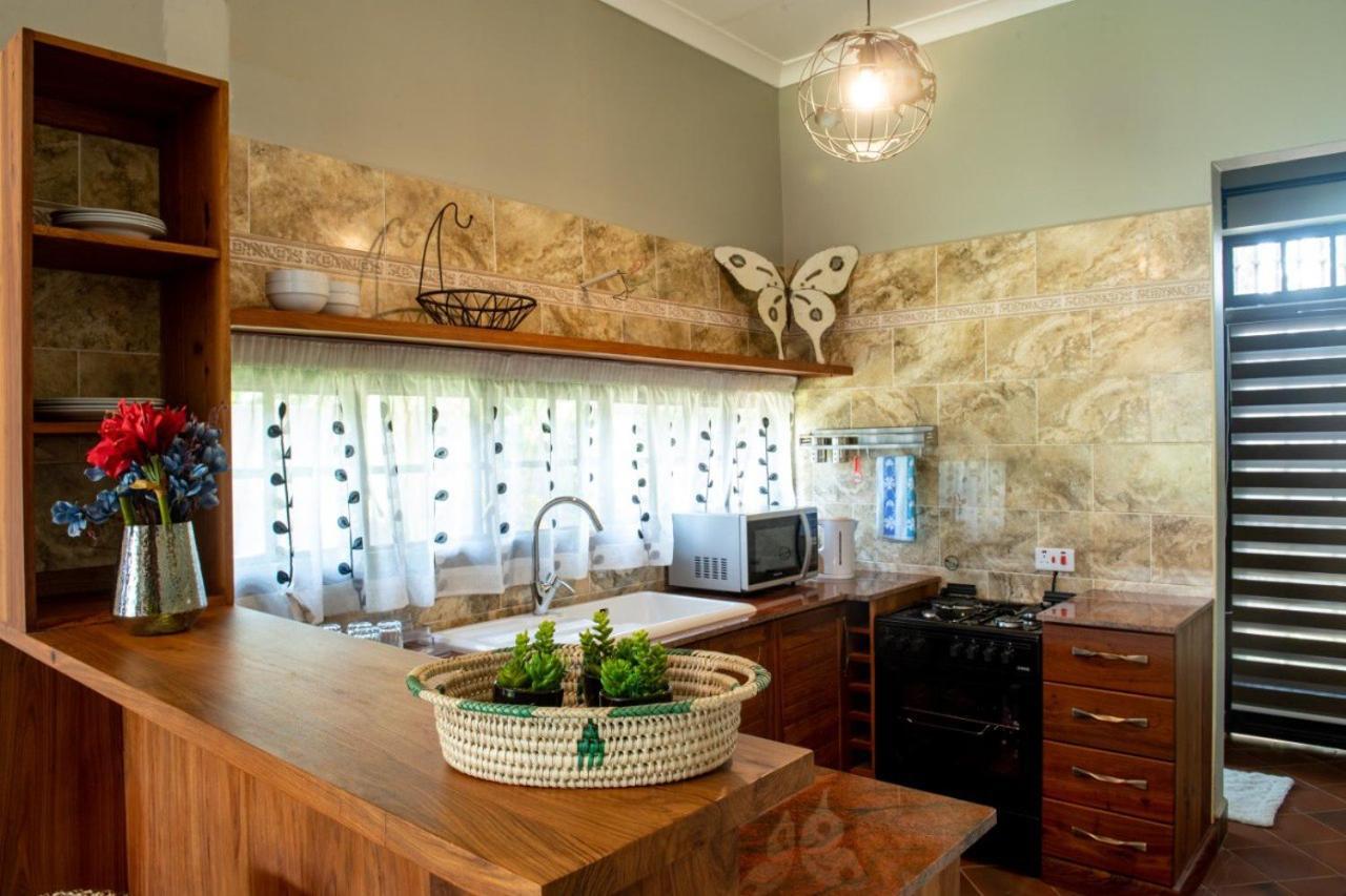 מושי Kinga Homes Boutique Hotel מראה חיצוני תמונה